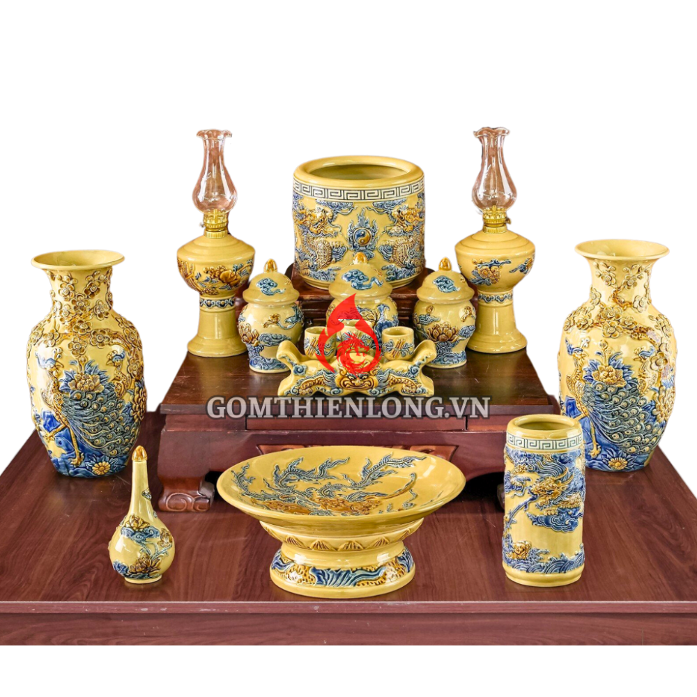 Bộ Đồ Thờ Bát Tràng Màu Vàng Hoàng Tộc Đắp Nổi 231023