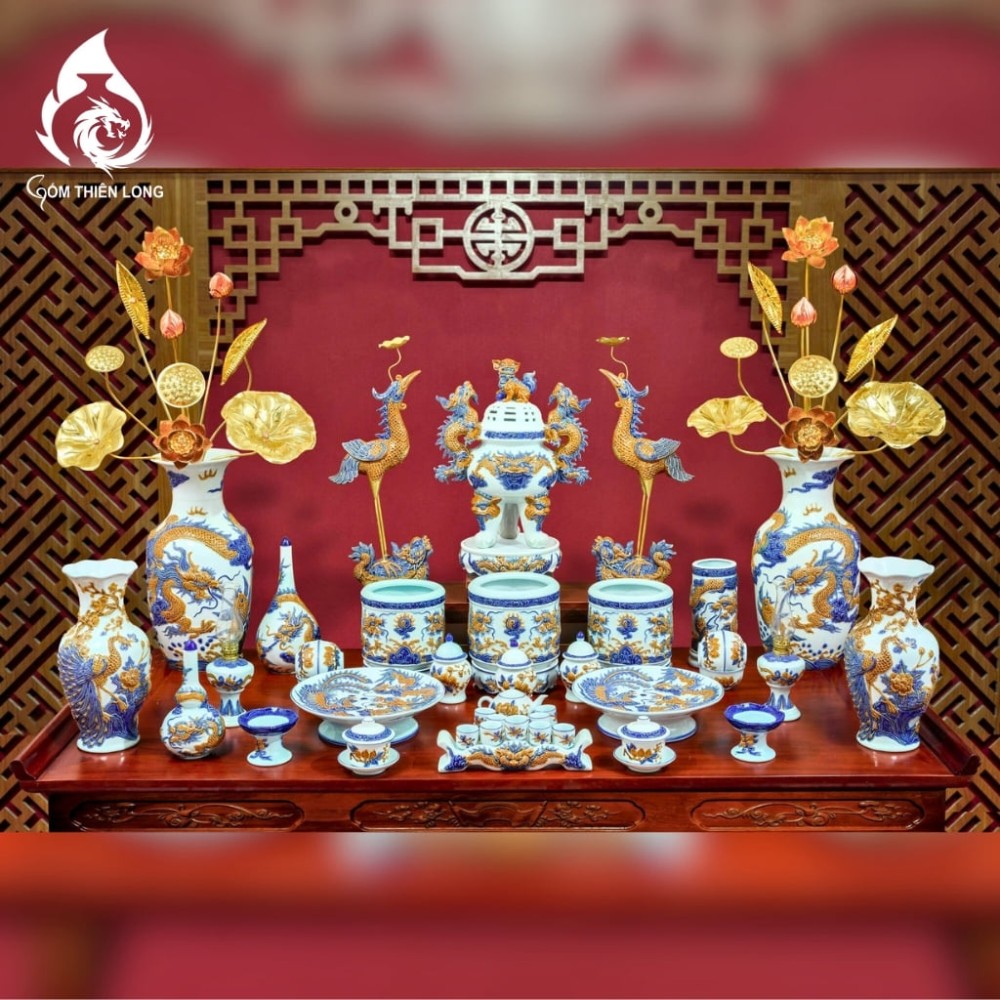 Nậm Rượu Thờ Men Ngọc Đắp Nổi 240118