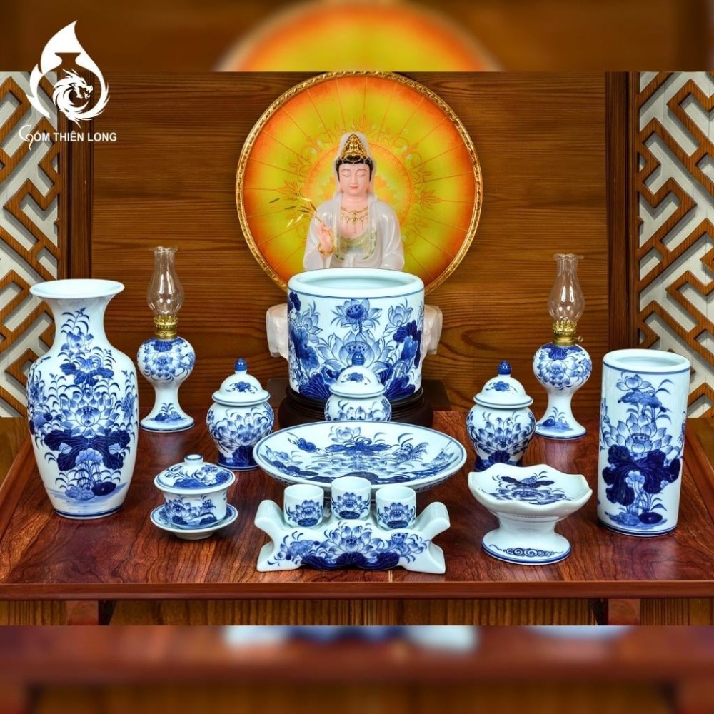 Chóe Thờ Bát Tràng Men Lam Ngọc Vẽ Hoa Sen 230235