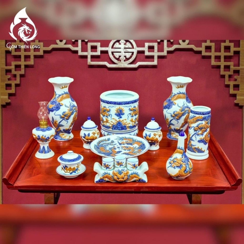 Chóe Thờ Bát Tràng Men Ngọc Đắp Nổi Long Vân 230251