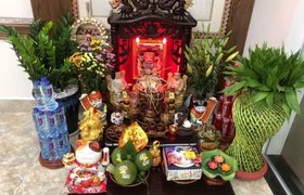 Ban thờ thần tài tại gia mang lại vượng khí cho gia chủ