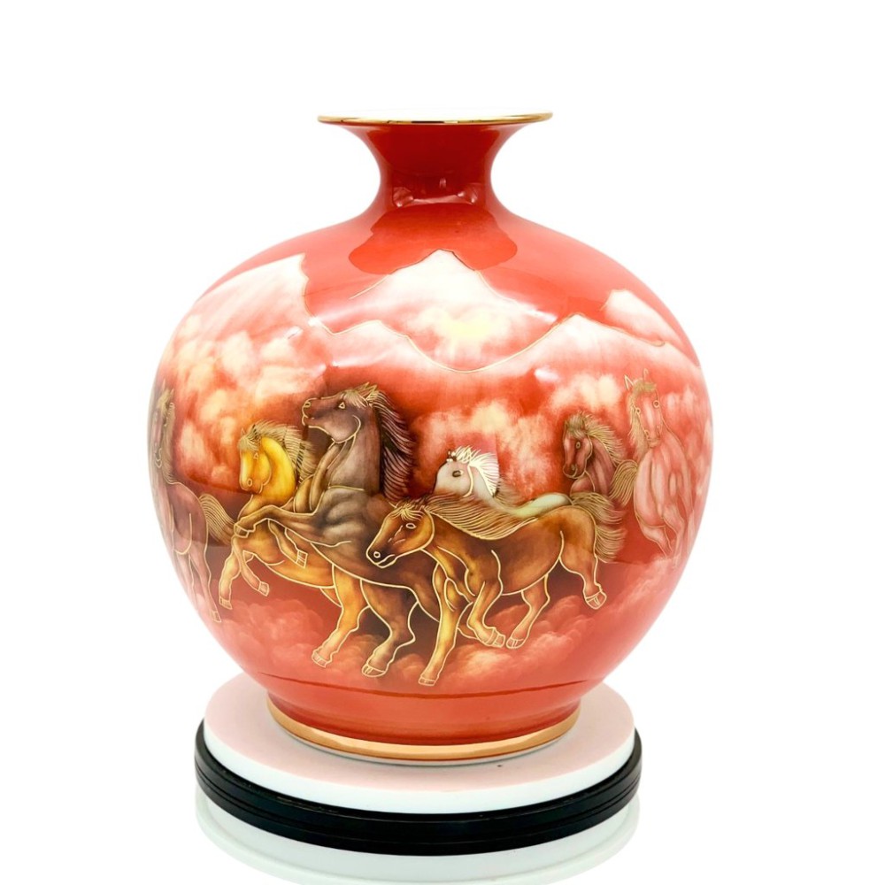 Bình Hút Lộc Mã Đáo Thành Công Vẽ Vàng 3D Nền Đỏ HLCA006