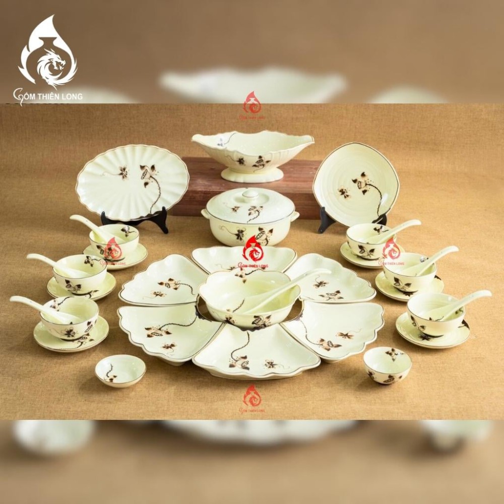 Bộ Bát Đĩa Hoa Mặt Trời Vẽ Sen Chàm 230907