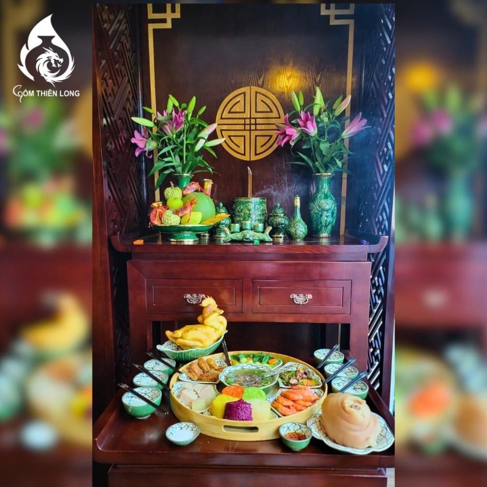 Chóe Thờ Bát Tràng Men Vàng Hoàng Thổ Đắp Nổi Hoa Sen 230250