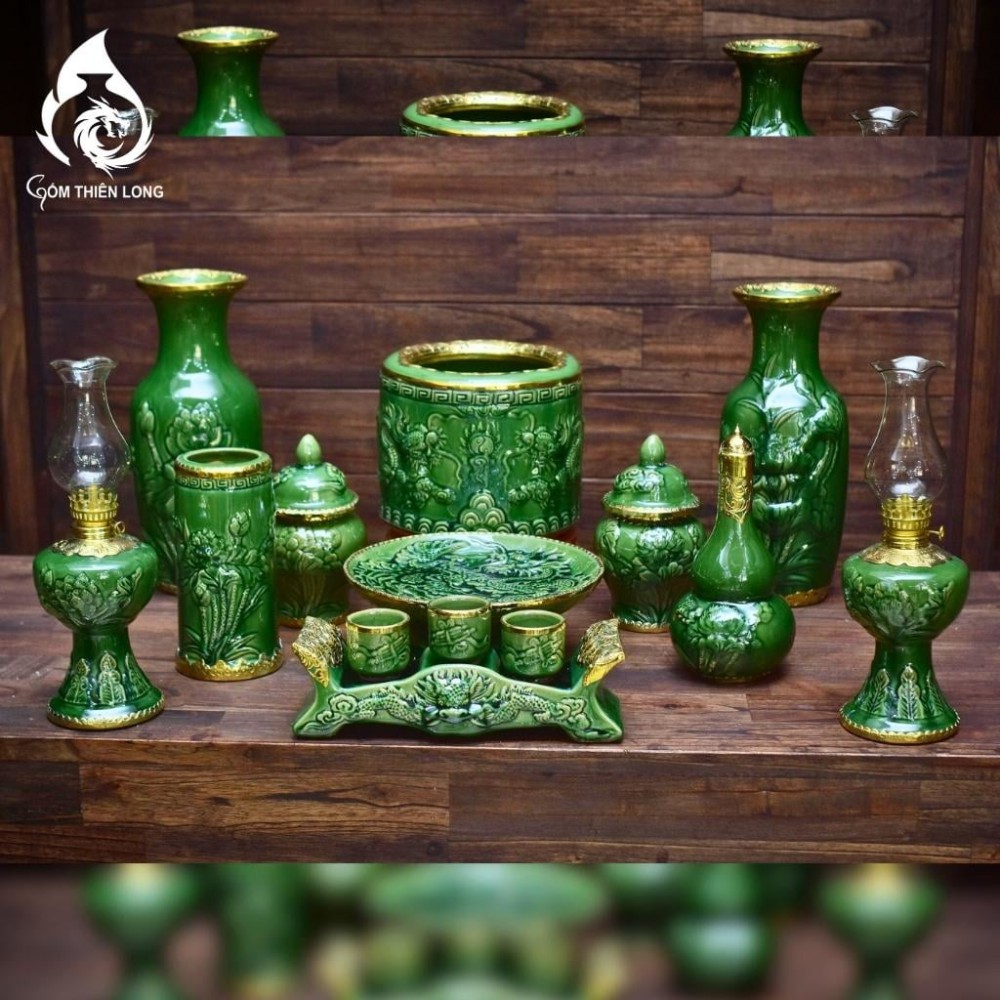 Chóe Thờ Bát Tràng Men Vàng Hoàng Thổ Đắp Nổi Hoa Sen 230250