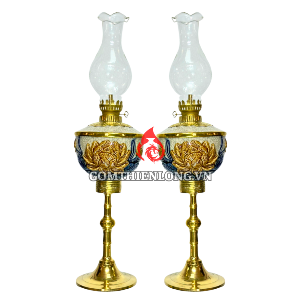 Đèn Dầu Bát Tràng Men Rạn Hoa Sen Chân Đồng 230136