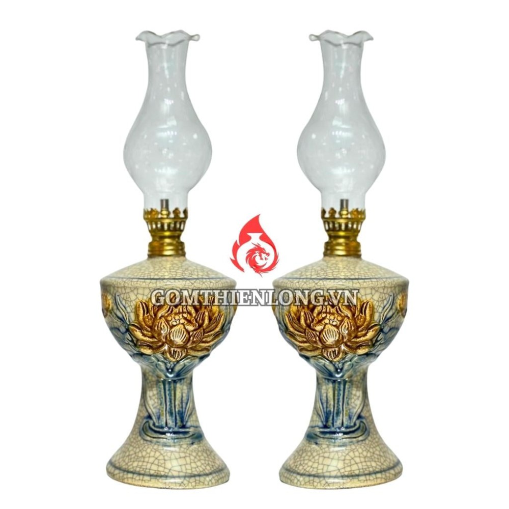Đèn Dầu Thờ Bát Tràng Chân Váy Đắp Nổi Hoa Sen 230137