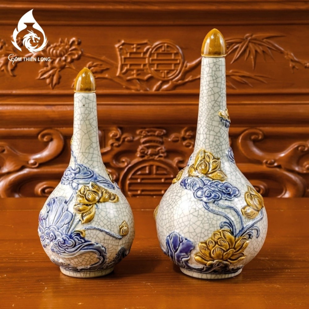 Nậm Rượu Thờ Bát Tràng Men Rạn Đắp Nổi 240143