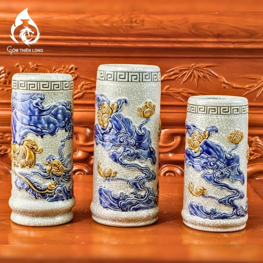Ống Đựng Nhang Bằng Sứ Men Rạn Đắp Nổi Hoa Sen 231095